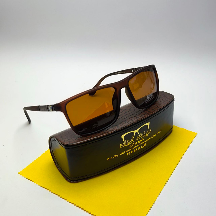 عینک آفتابی مردانه پلاریزه کائوچو بیس دار بی ام و BMW مدل 22547 + پک هدیه لوازم جانبی